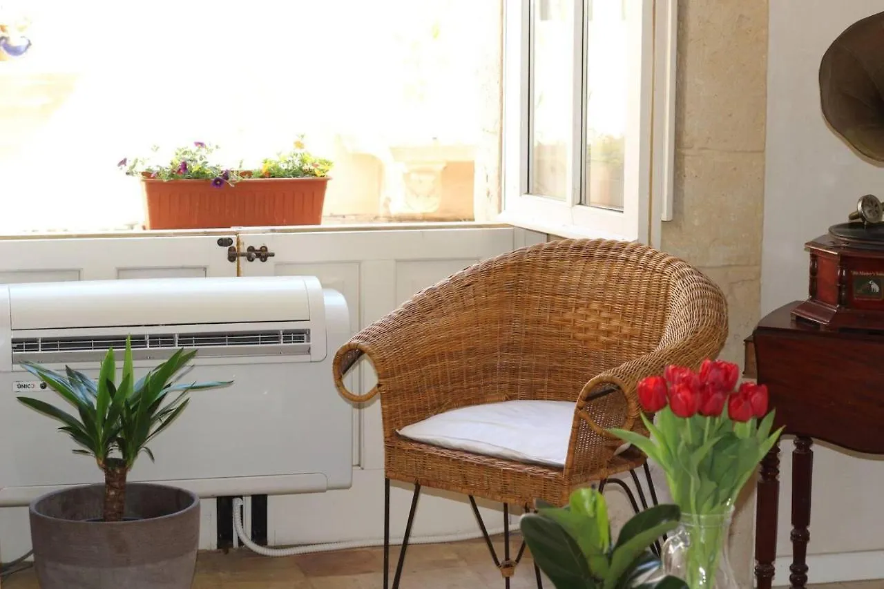 Lovely 2-Bed Apartment In Siracusa Syracuse Itália