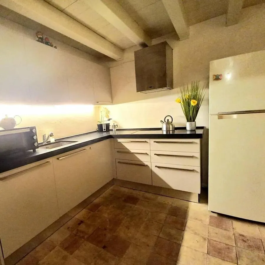 Lovely 2-Bed Apartment In Siracusa Syracuse Italy