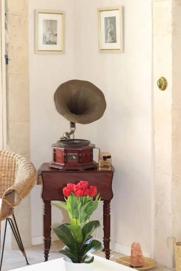 Lovely 2-Bed Apartment In Siracusa Syracuse
