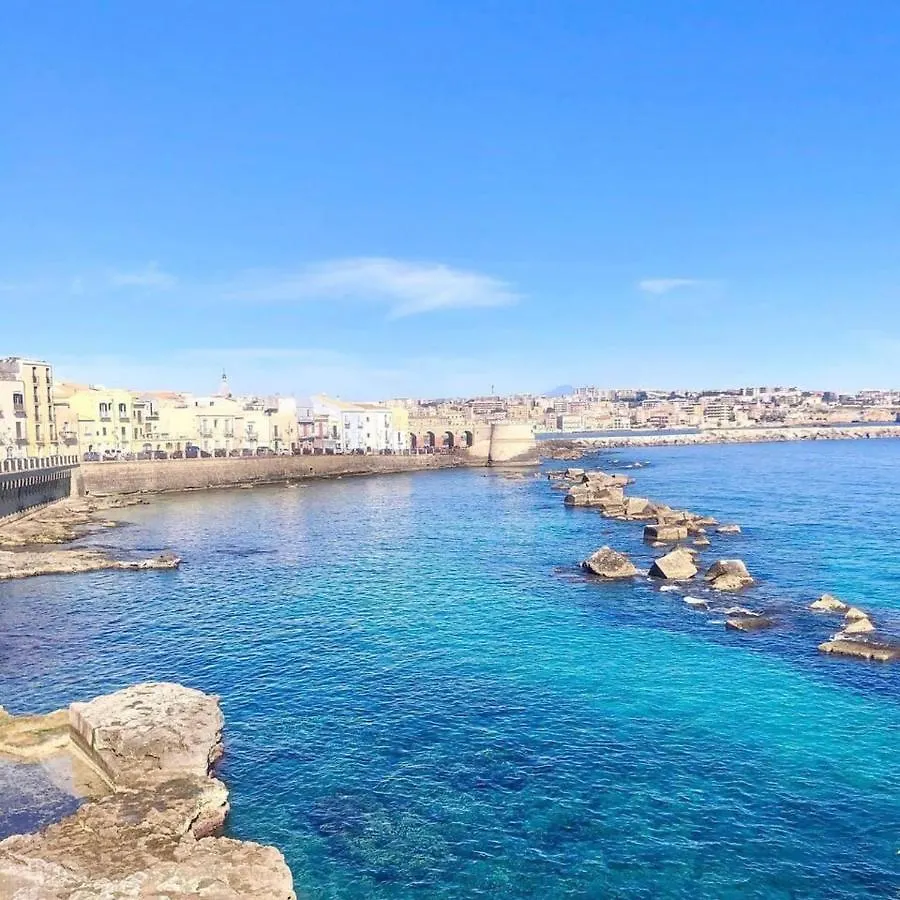 Lovely 2-Bed Apartment In Siracusa Syracuse Italy